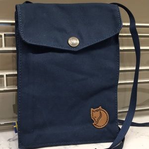 Fjallraven Authentic Pocket Purse  Navy